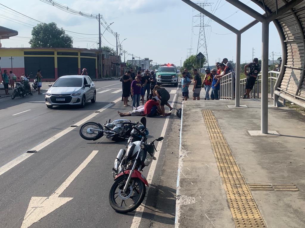 Amigo morre e outro fica ferido em acidente após saírem de festa em Manaus