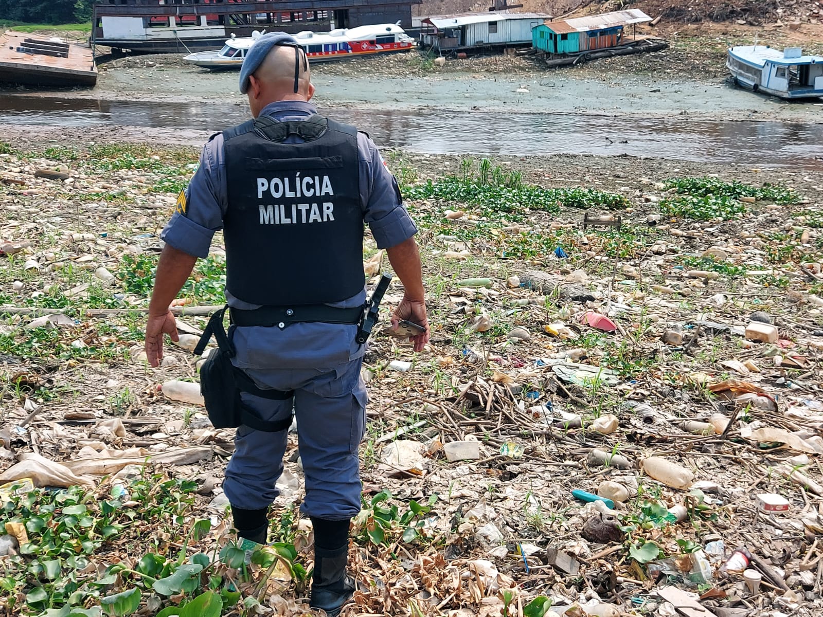 Homem achado degolado e sem orelha em Manaus é identificado