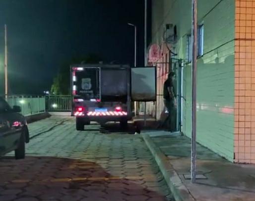 Homem morre após ser baleado na frente de fábrica em Manaus