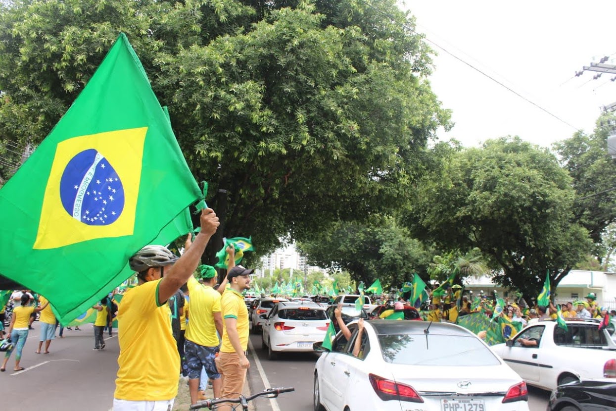 Moraes ordena retirada de acampamentos bolsonaristas em todo o país