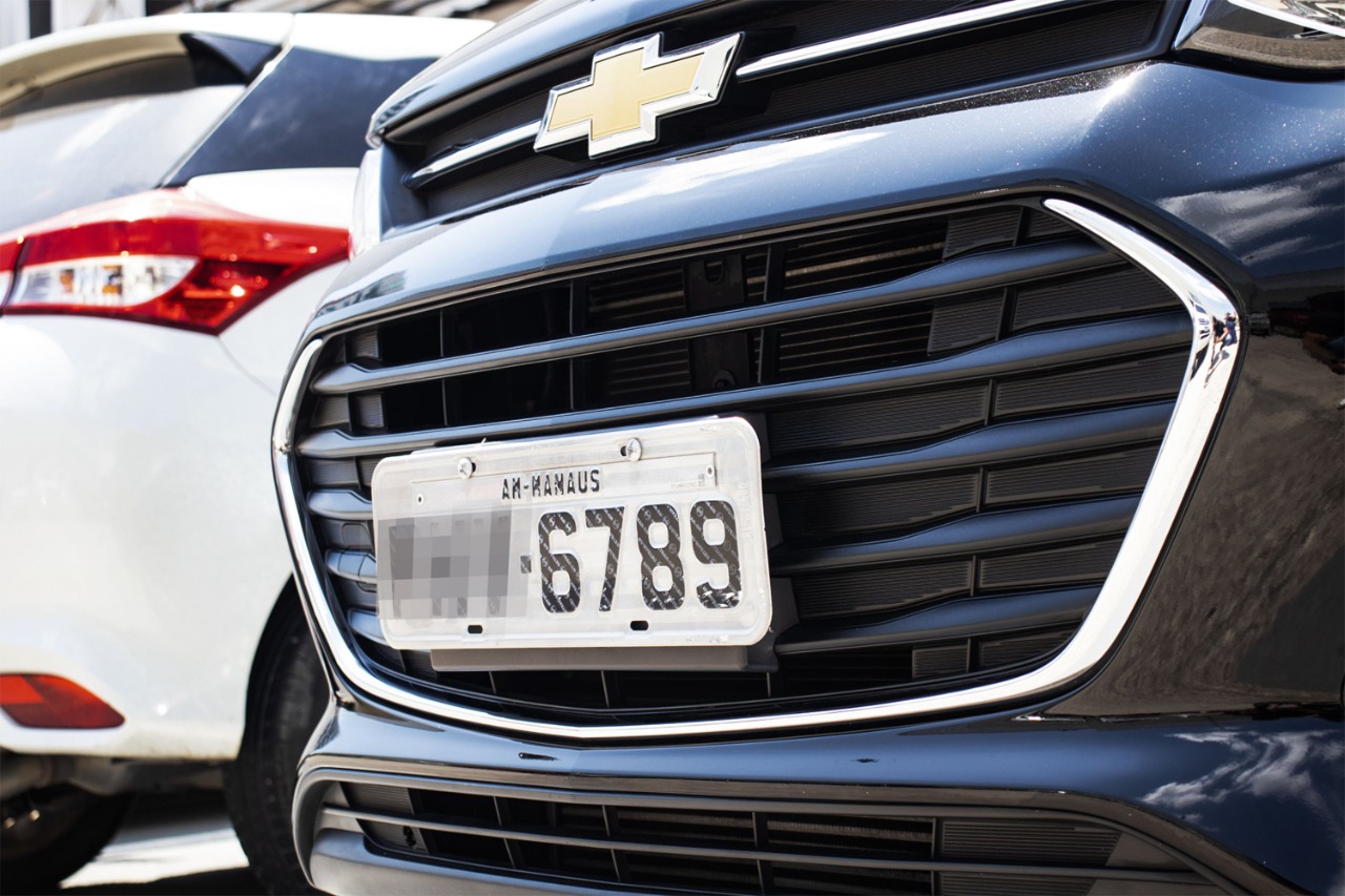 Prazo para pagar licenciamento de veículos com placa de final 9 termina na próxima semana 