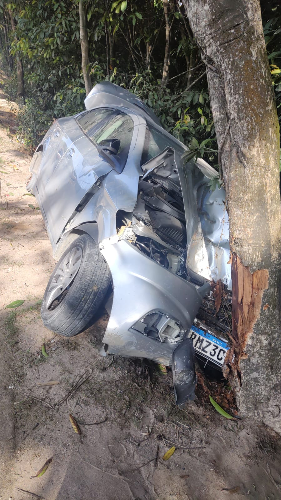 Mecânico sai para 'testar' carro de cliente de madrugada e acaba veículo em Manaus