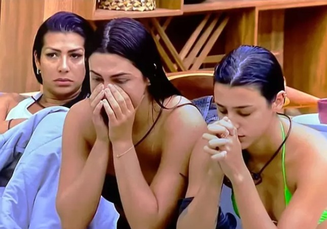 Sem Deolane e abaladas, Pétala, Moranguinho e Bia pedem para sair da Fazenda