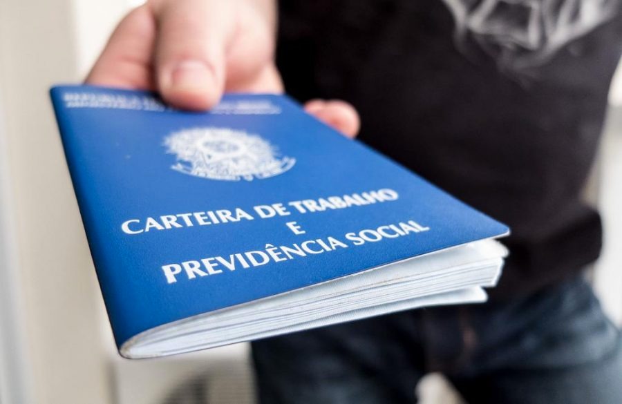 Mais de 300 vagas de emprego estão disponíveis no Sine Amazonas nesta quarta