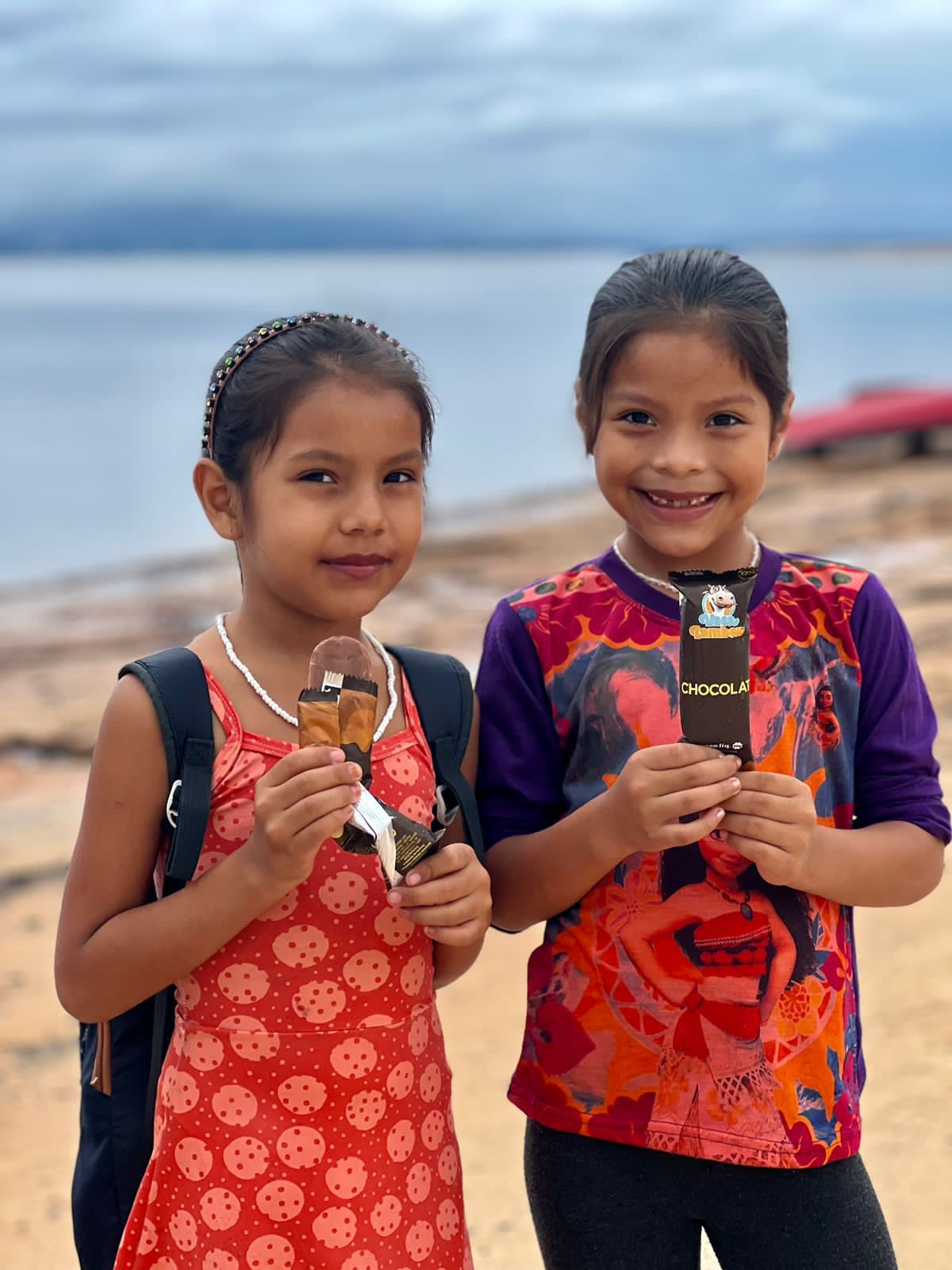 Projeto realiza sonhos natalinos de crianças em comunidade indígena no Amazonas