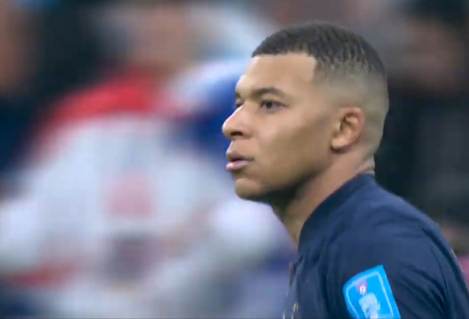 Mbappé cobra pênalti e França empata com Argentina