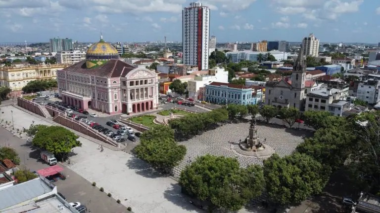 No aniversário de 126 anos do Teatro Amazonas, arquiteta sugere ampliar acesso da população ao monumento