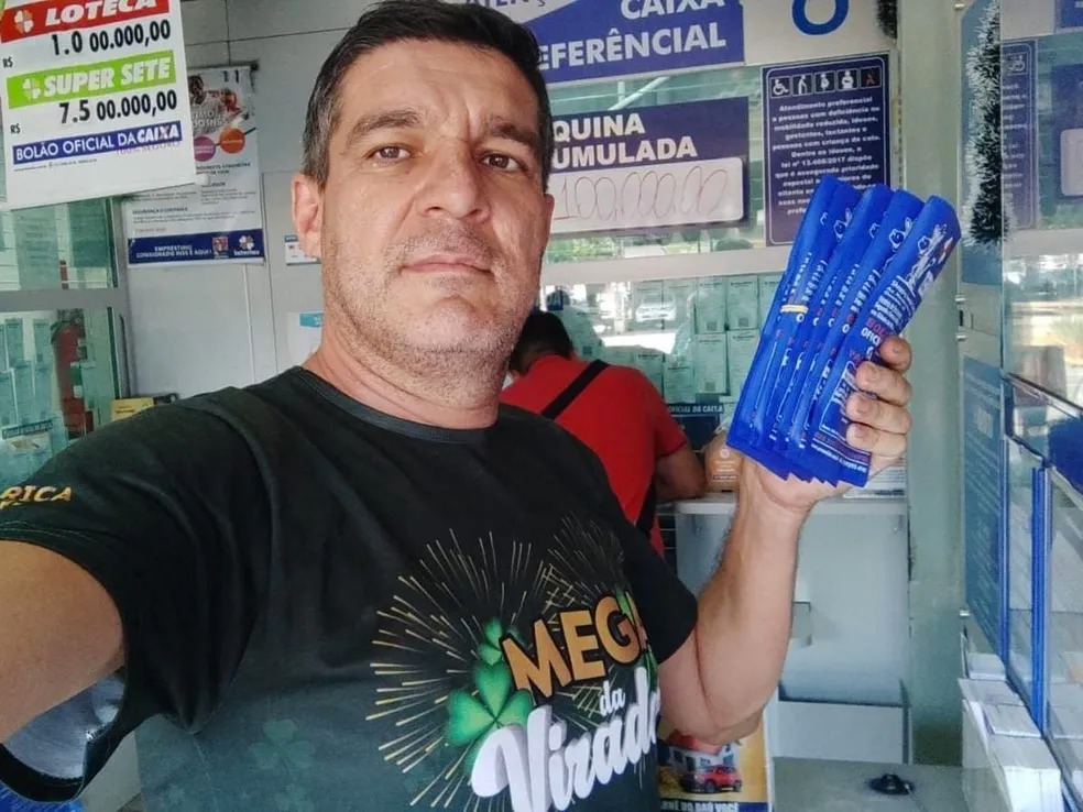 Grupo que apostou R$ 265 mil em jogos da Mega da Virada só acerta 3 números: 'faz parte'