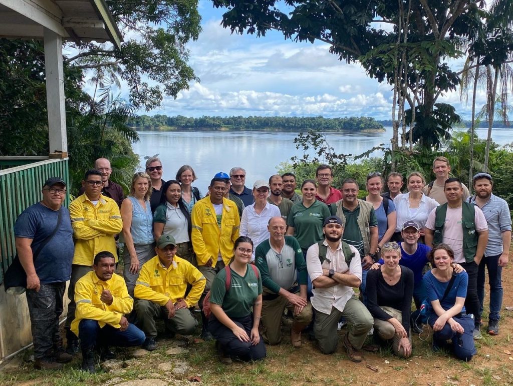 Ministra do Meio Ambiente da Alemanha visita Unidades de Conservação do Amazonas
