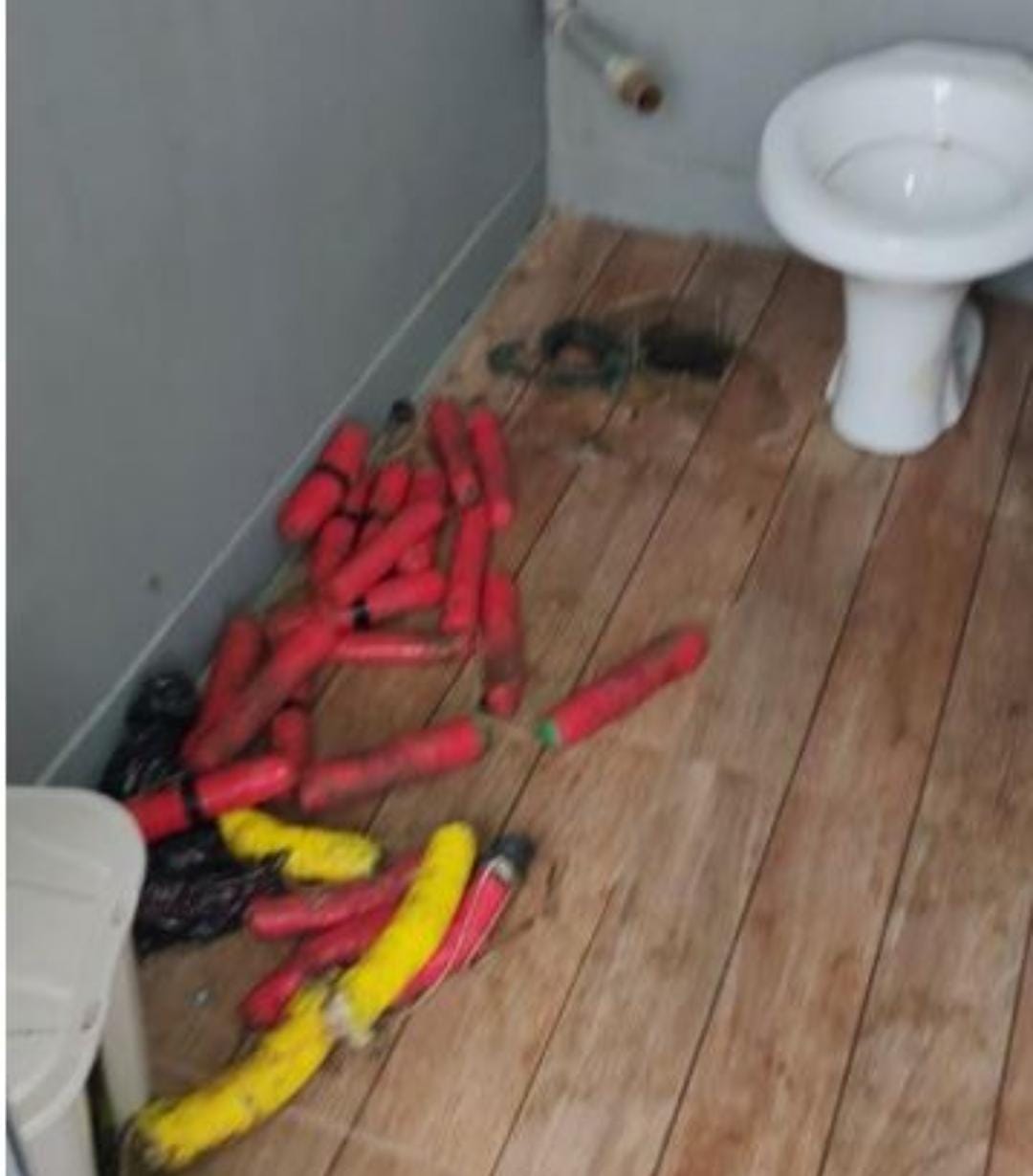 PF encontra drogas em banheiro de embarcação durante fiscalização em porto no Amazonas 