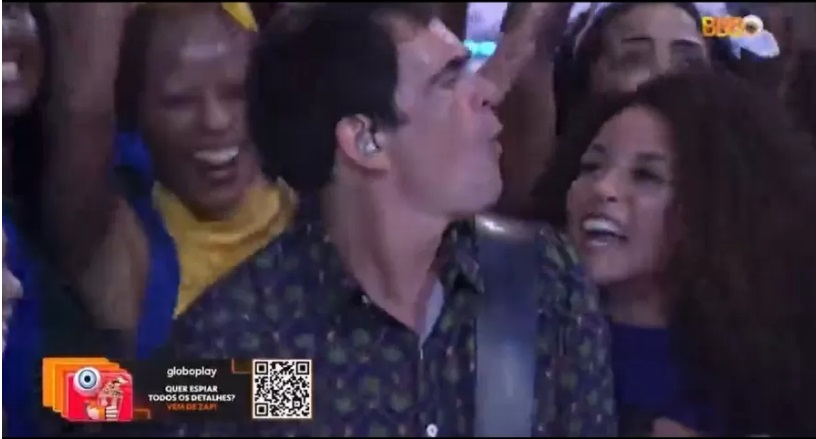 Samuel Rosa, do Skank, deixa palco e canta com brothers no BBB23; vídeo