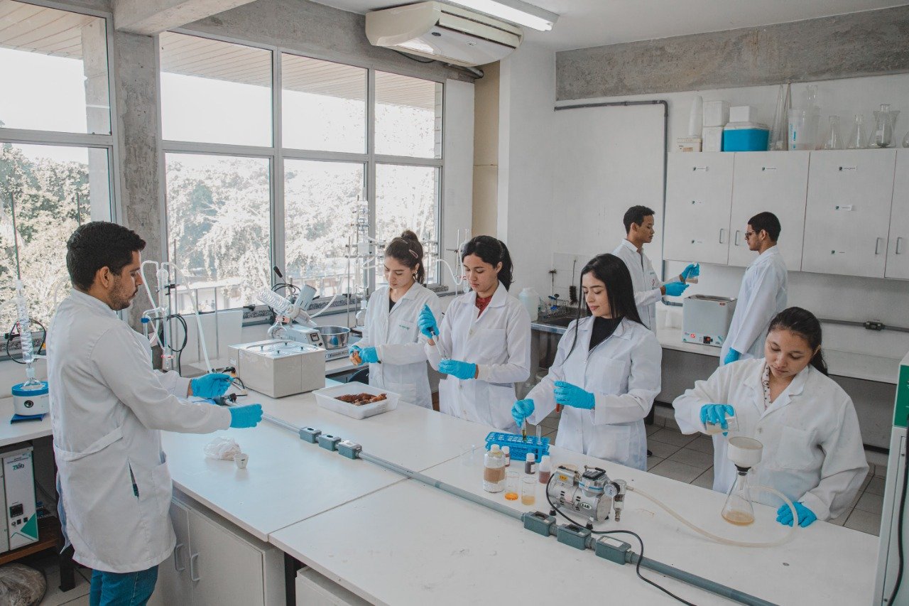 Pesquisa sobre resíduos de guaraná e tucumã da Ufam ganha financiamento internacional