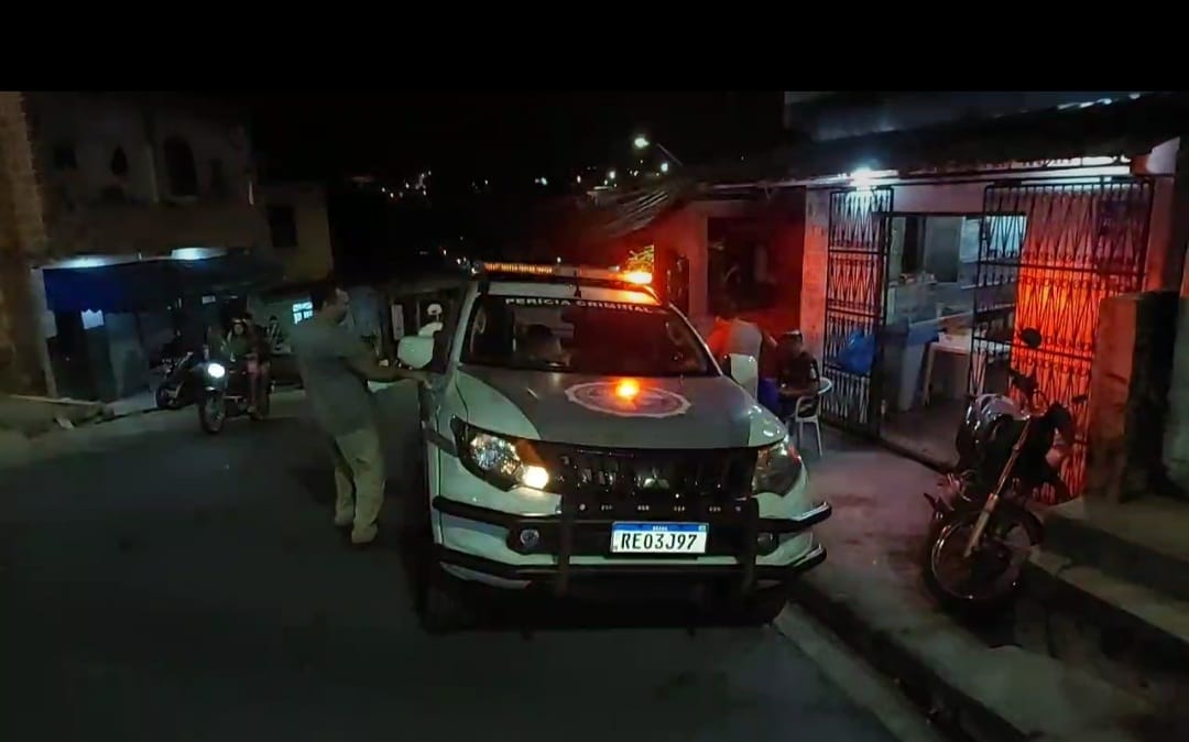 Com ferimentos no rosto, bebê de 3 meses é encontrada morta dentro de casa em Manaus