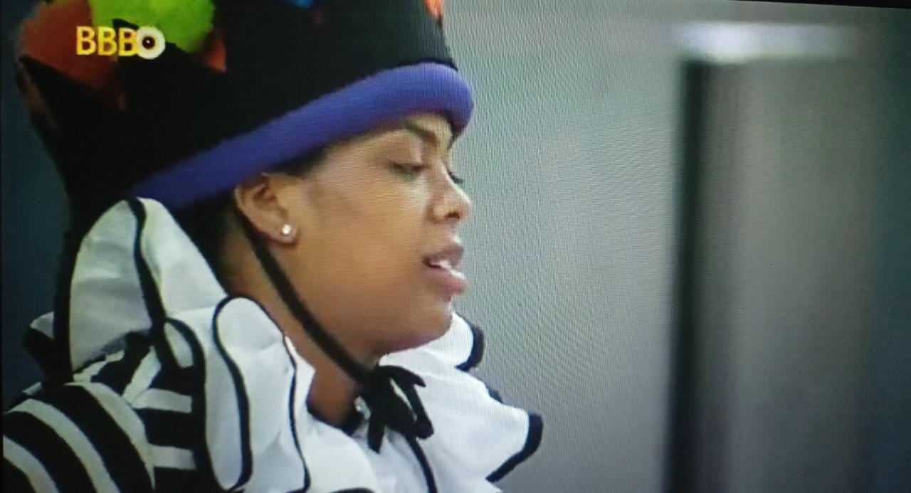 BBB23: Marvvila sofre com dor durante castigo do monstro: 'Suando frio'