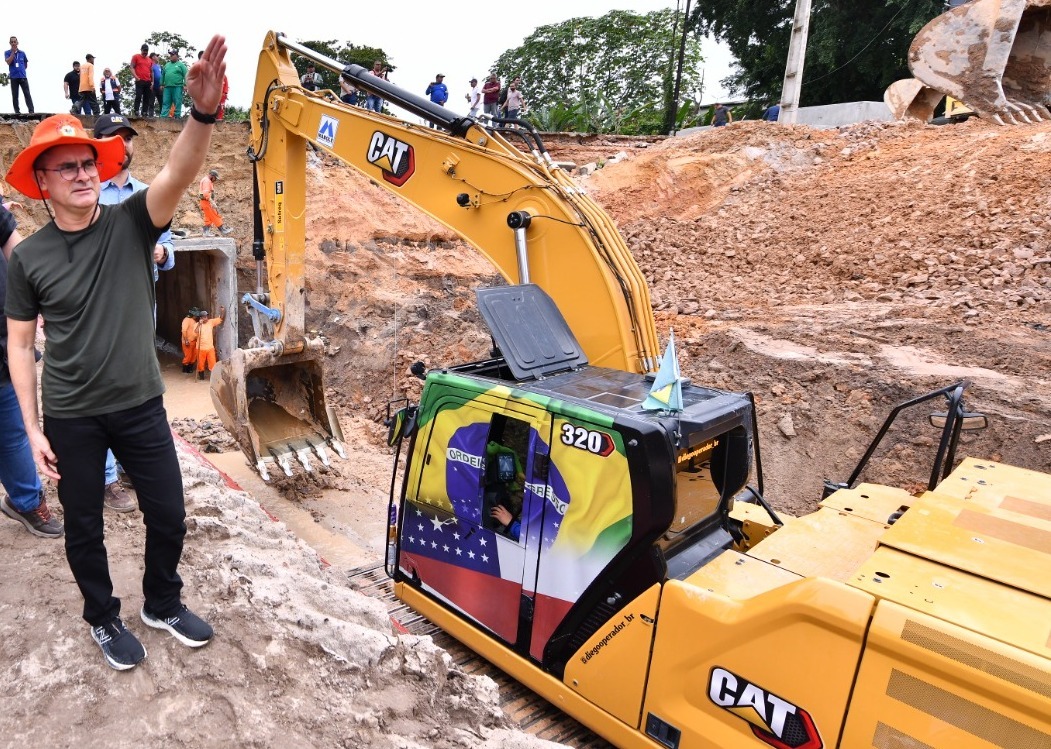 Prefeito de Manaus terá reunião com Lula em busca de recursos para enfrentamento às fortes chuvas