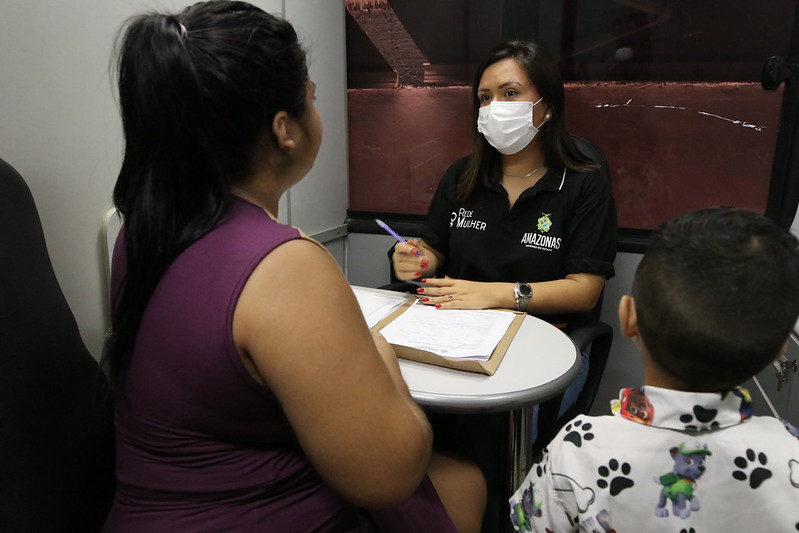 Agendamento para emitir RG e mais: Ônibus da Mulher atende nesta sexta em Iranduba