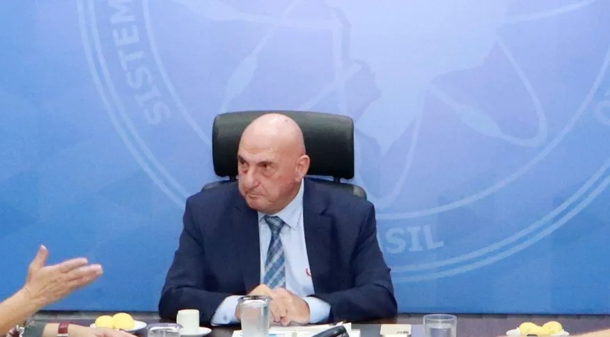 Atos golpistas: Gonçalves Dias deixa a PF após prestar depoimento por quase 5 horas