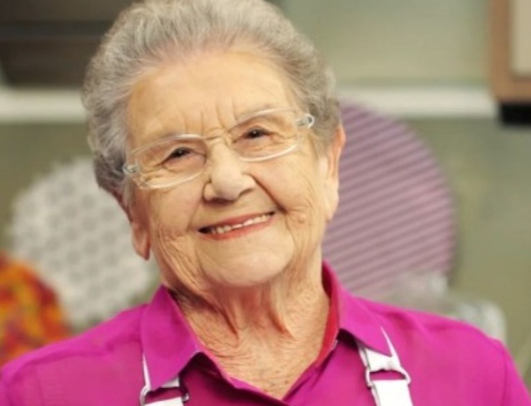 Palmirinha Onofre morre aos 91 anos 