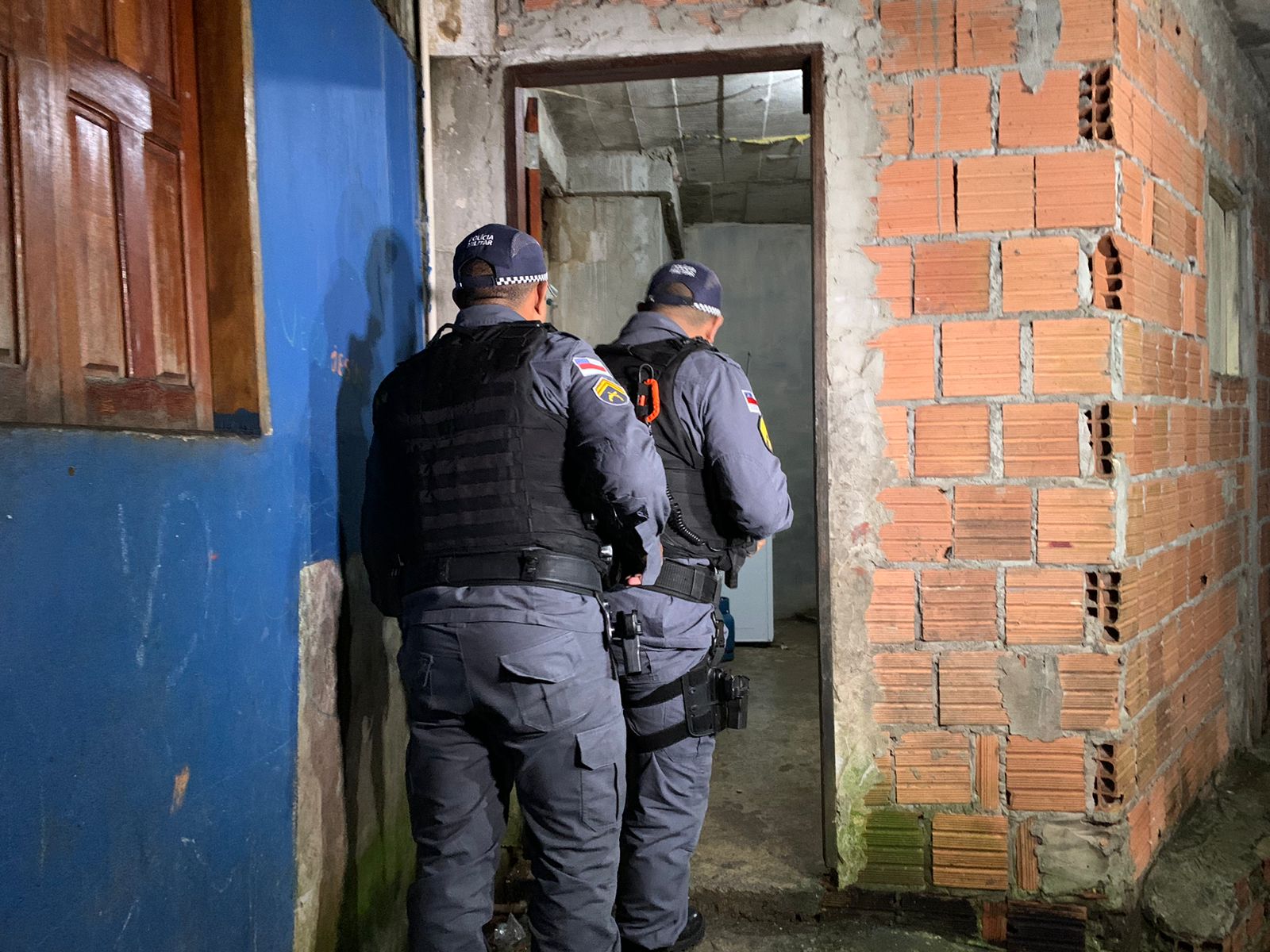 Homem é executado em cima da cama após ter casa invadida em Manaus