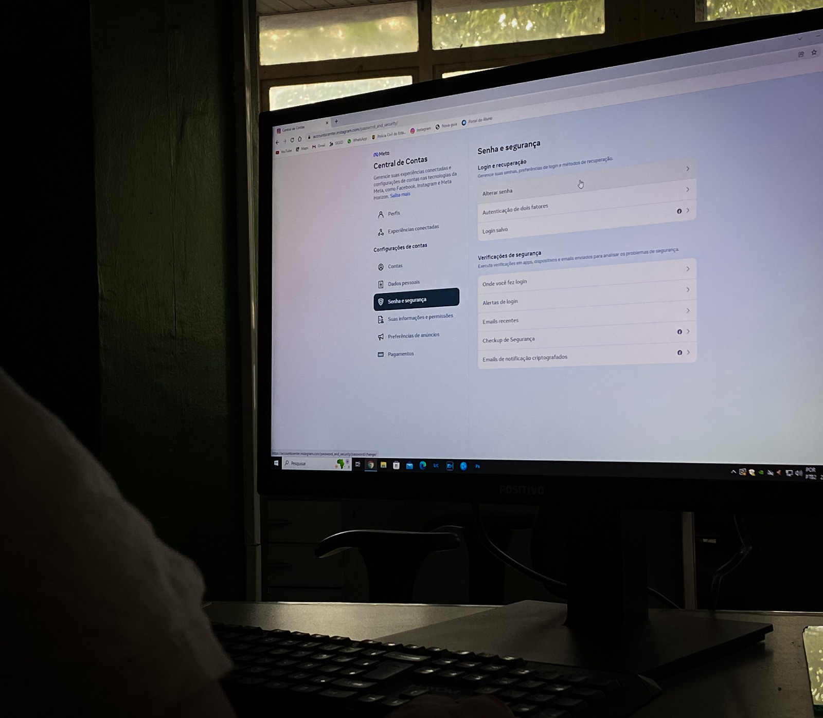 Polícia alerta para golpe do Instagram hackeado no Amazonas