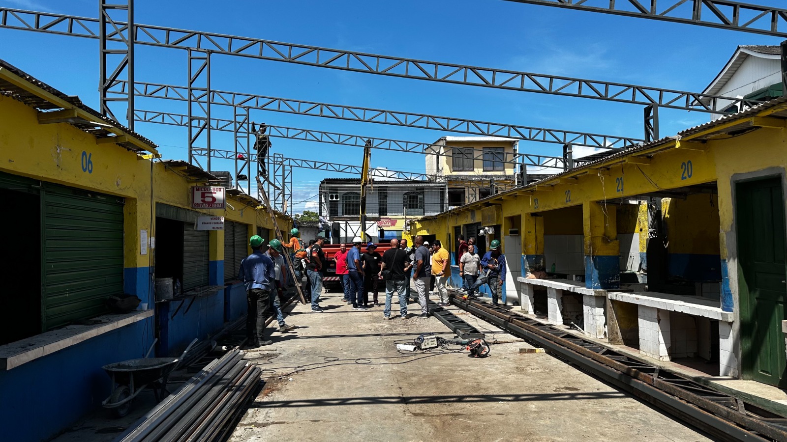 Feira reformada Jardim dos Barés deve ser entregue em setembro em Manaus
