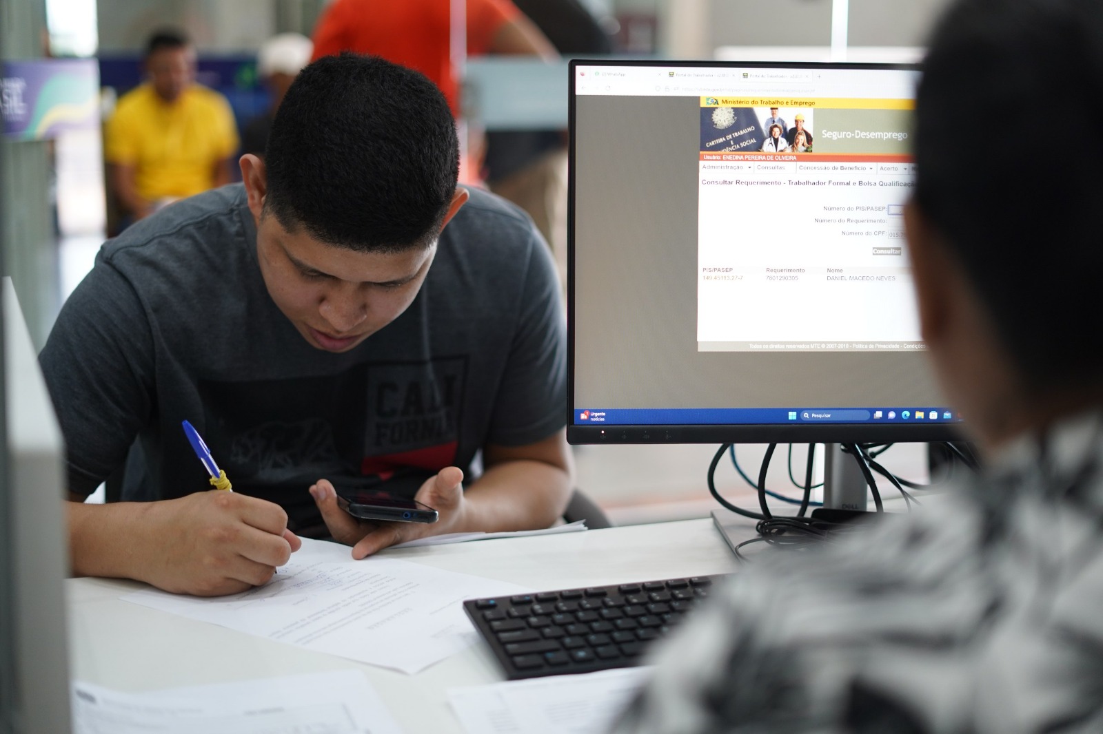 Vendedor e mais: veja as 173 vagas de emprego do Sine Amazonas para esta quarta