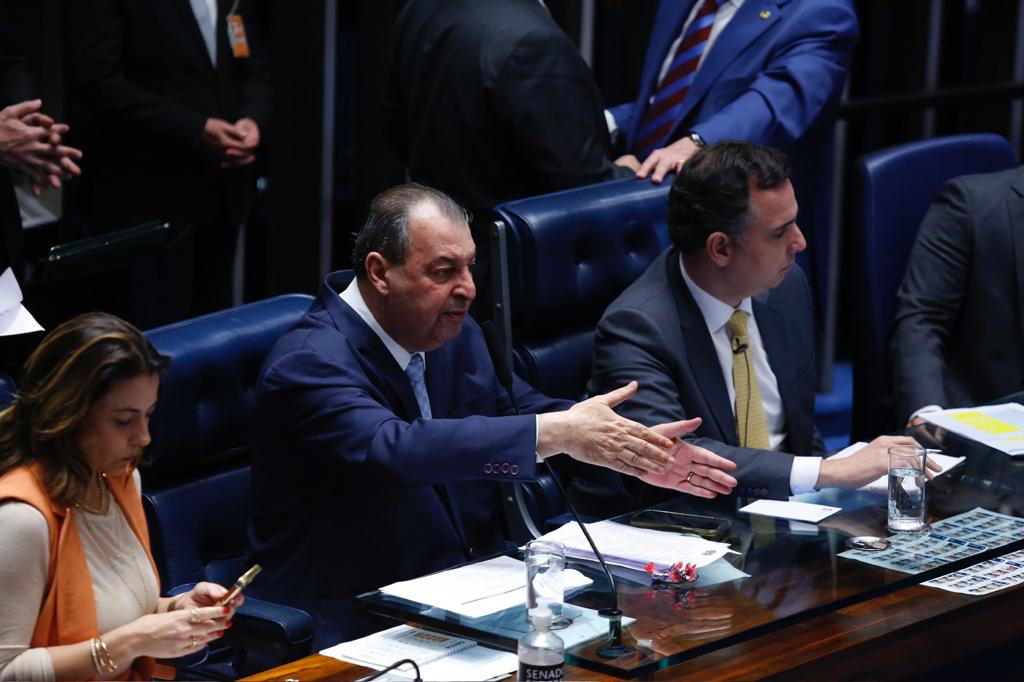 Com relatoria e articulação de Omar Aziz, Senado aprova novo Arcabouço Fiscal