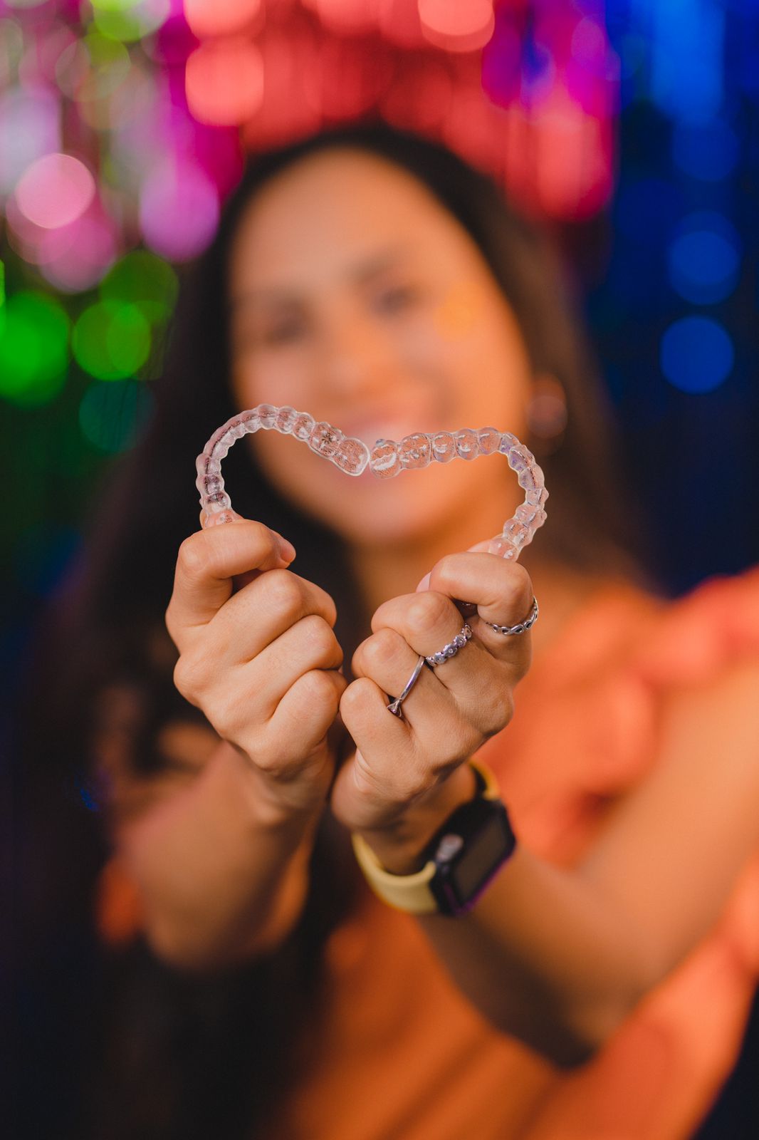 Festas Juninas aumentam manutenção de aparelhos ortodônticos; veja dicas