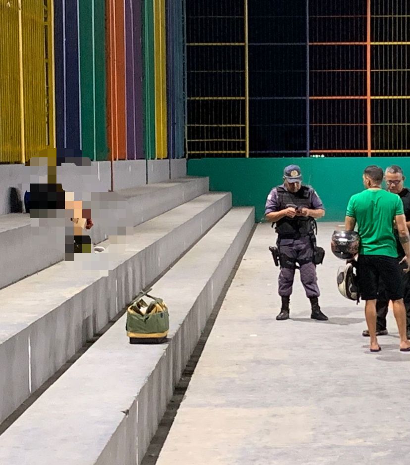 Homem é morto com mais de 15 tiros enquanto assistia jogo de futebol em Manaus