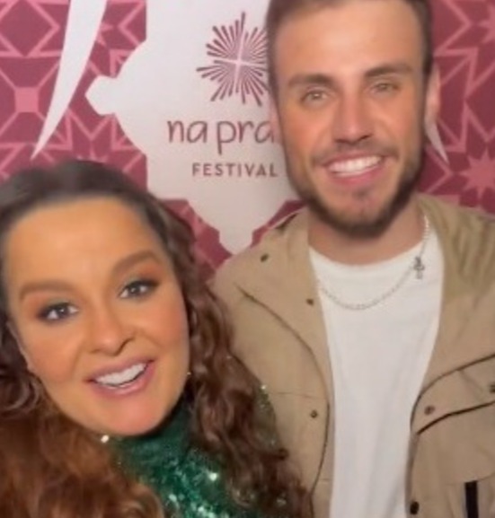 Maiara exibe anel de compromisso que ganhou do novo namorado 