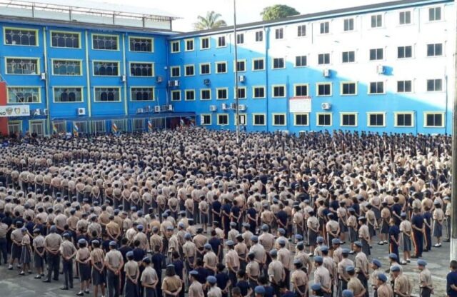 Governador diz que vai manter escolas cívico-militares do Amazonas; programa será encerrado no Brasil