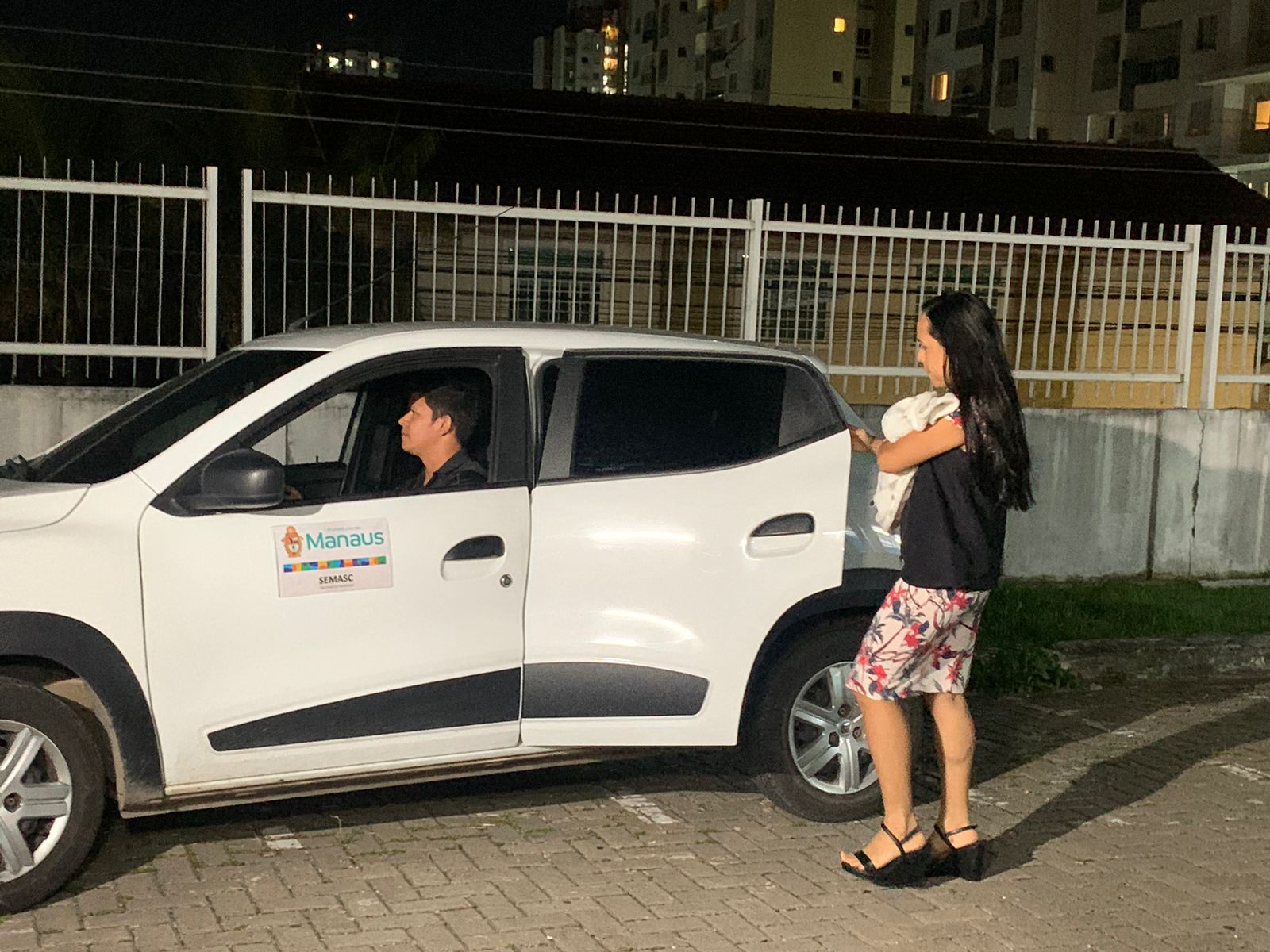 Mãe é suspeita de vender os próprios filhos em Manaus; recém-nascido é resgatado