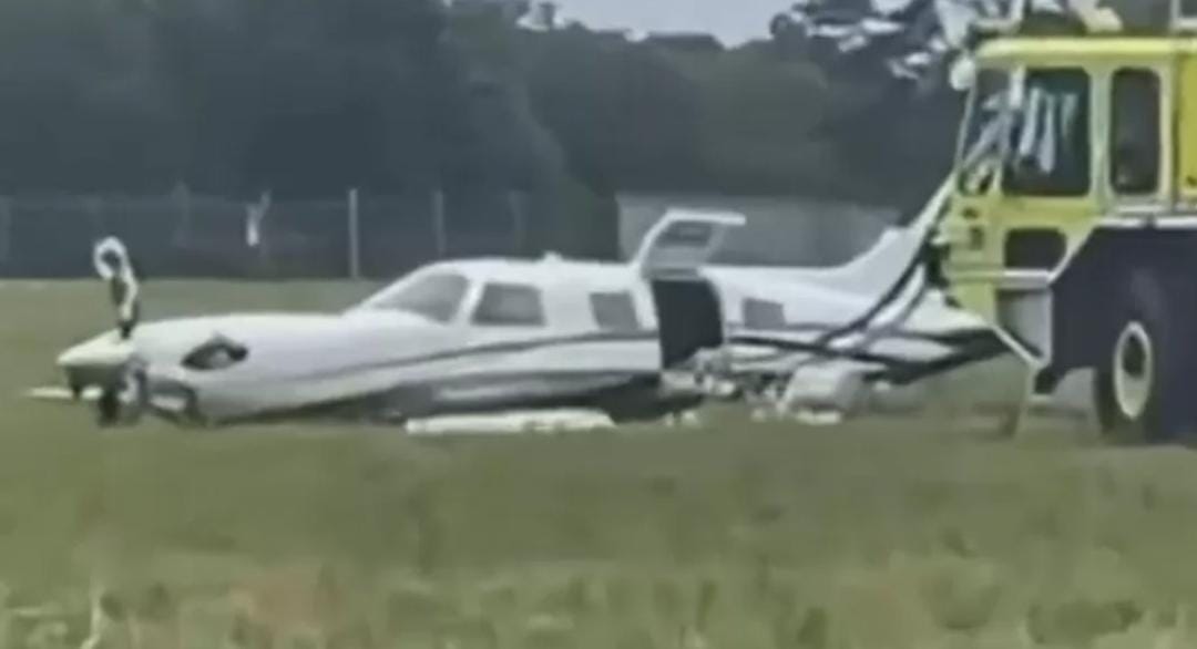 Passageira assume controle de avião e faz pouso de emergência após piloto passar mal