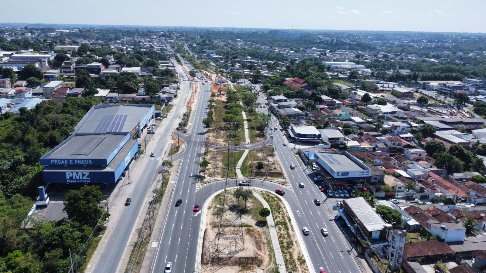 Avenida das Torres é interditada para construção de viaduto e trânsito é alterado; confira