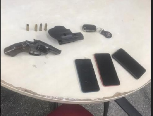 Homem é preso enquanto se preparava para matar rival em Manaus