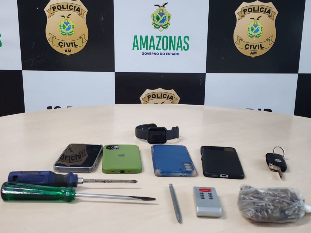 Trio é preso por furto em carro oficial do Amazonas