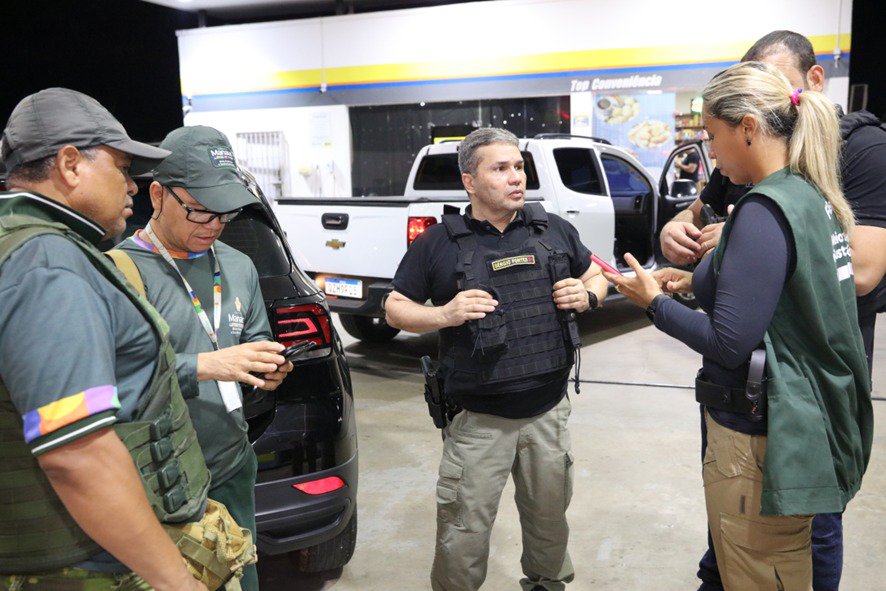 Caixas de som são apreendidas durante fiscalização em bares de Manaus