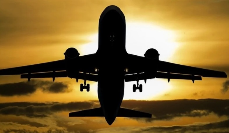 Controladores aéreos de 23 aeroportos entram hoje em greve 