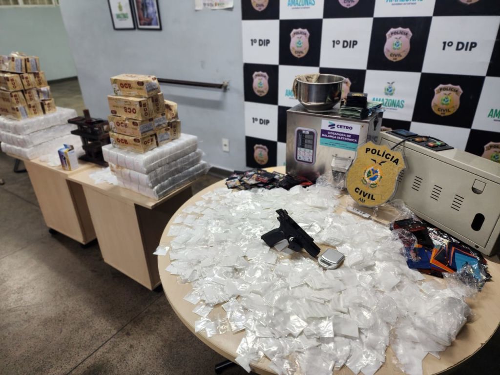 'Mariate' é preso com drogas ao sair de condomínio na Ponta Negra em Manaus