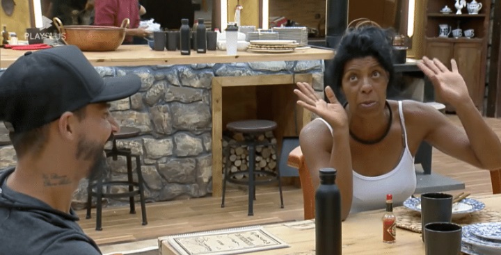 Márcia Fu revela que não faz sexo há 3 anos: 'Só uns beijinhos'