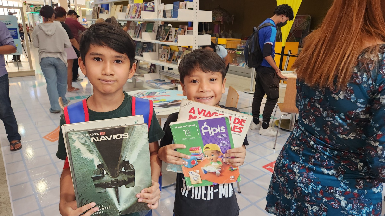 Compartilhando Histórias: mais de 2 mil livros são doados na 2ª edição da ação literária em Manaus