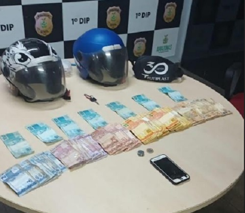 Homem é preso ao tentar depositar R$ 8 mil roubado em Manaus