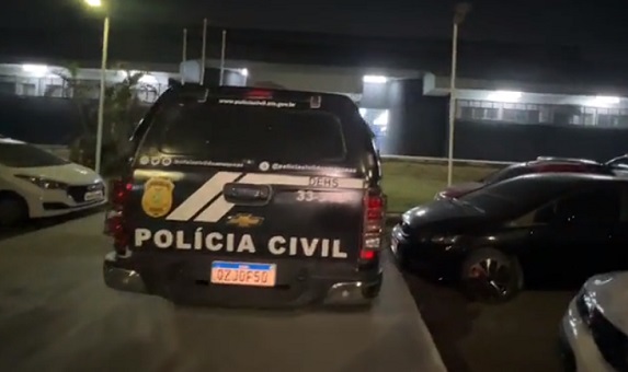 Corpo é encontrado carbonizado dentro de carro no Amazonas