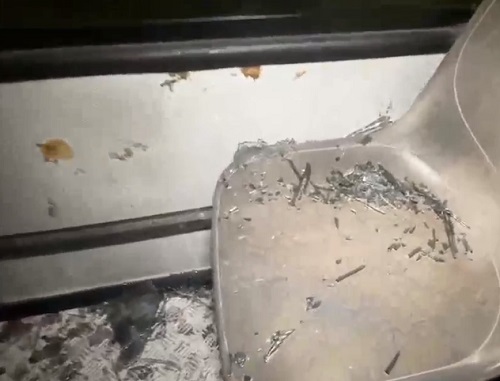 Criminosos atiram em ônibus e ameaçam esfaquear passageiros em Manaus