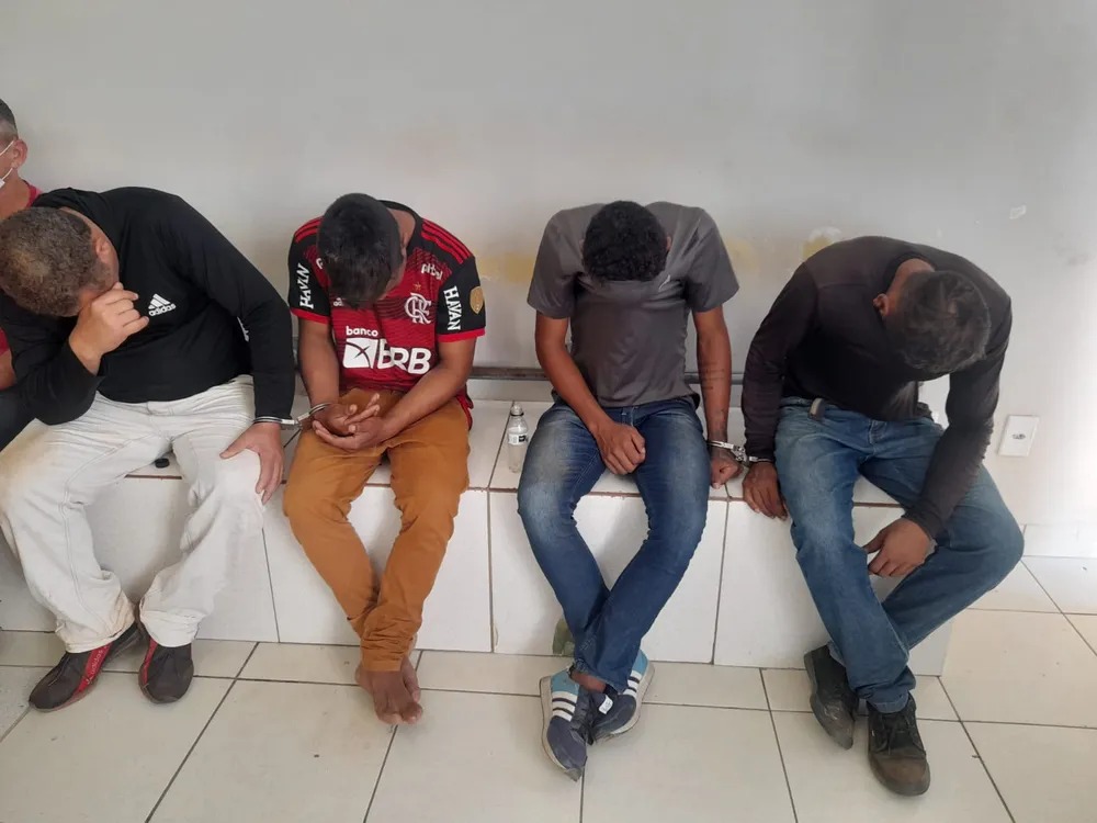 Criminosos planejam retaliação por morte de detentos em rebelião no Acre e acabam presos