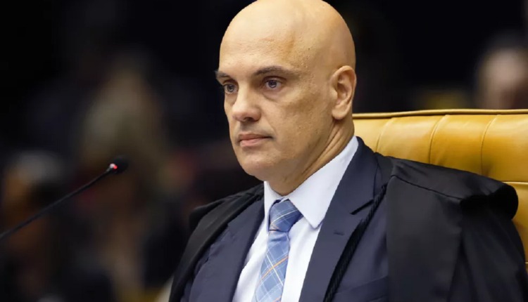 Moraes suspende todos os processos sobre 'revisão da vida toda' do INSS