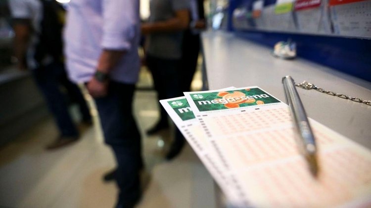 Concurso da Mega-Sena pode pagar R$ 30 milhões neste sábado 