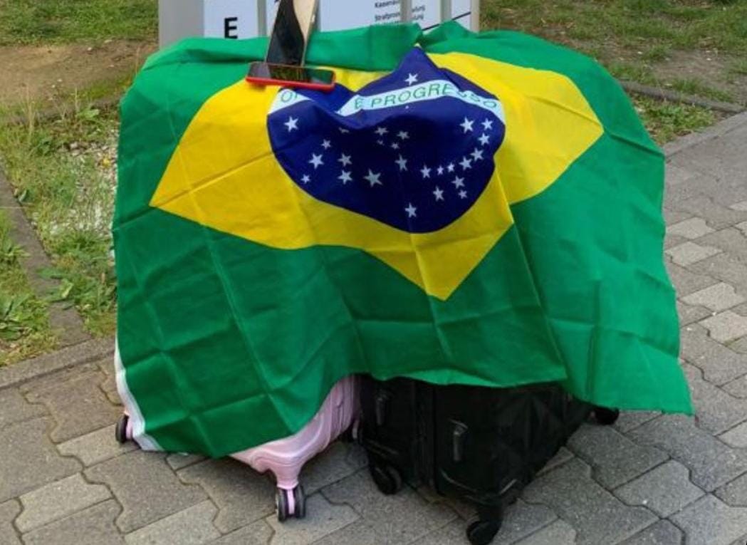 Acusadas de tráfico após terem malas trocadas, brasileiras recuperam bagagens