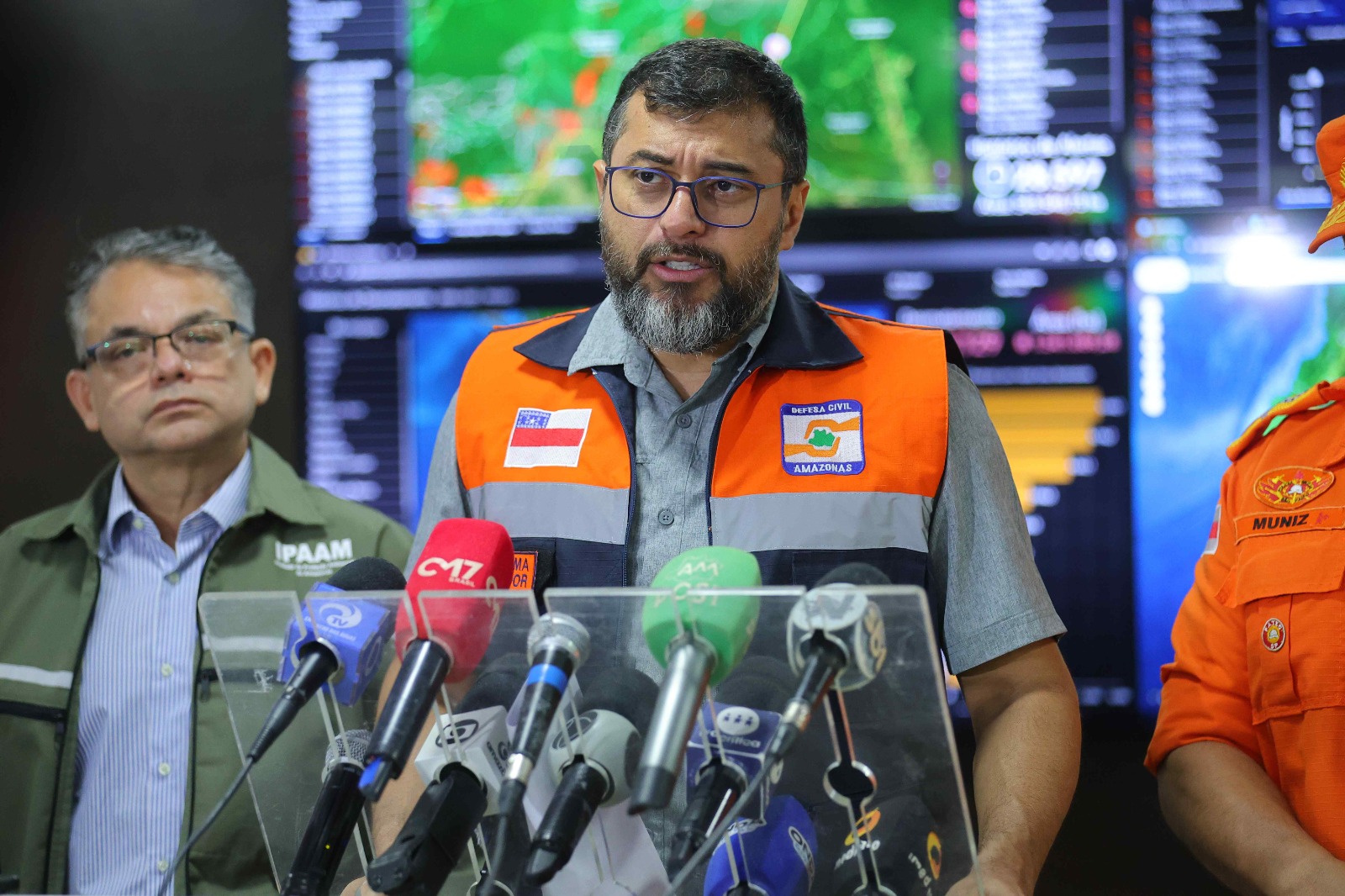 Governo destaca ações contra queimadas e auxílio aplicado durante seca no Amazonas