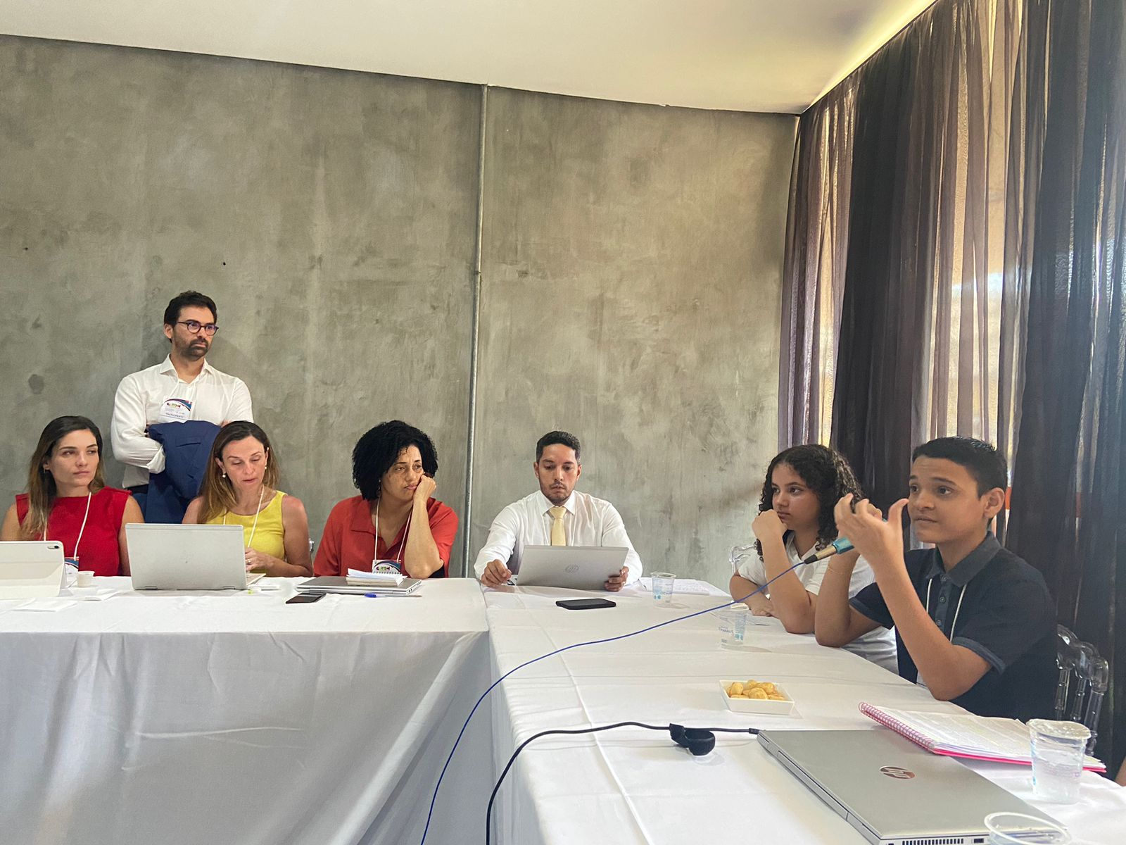Adolescentes amazonenses participam da reunião do grupo nacional de direitos humanos